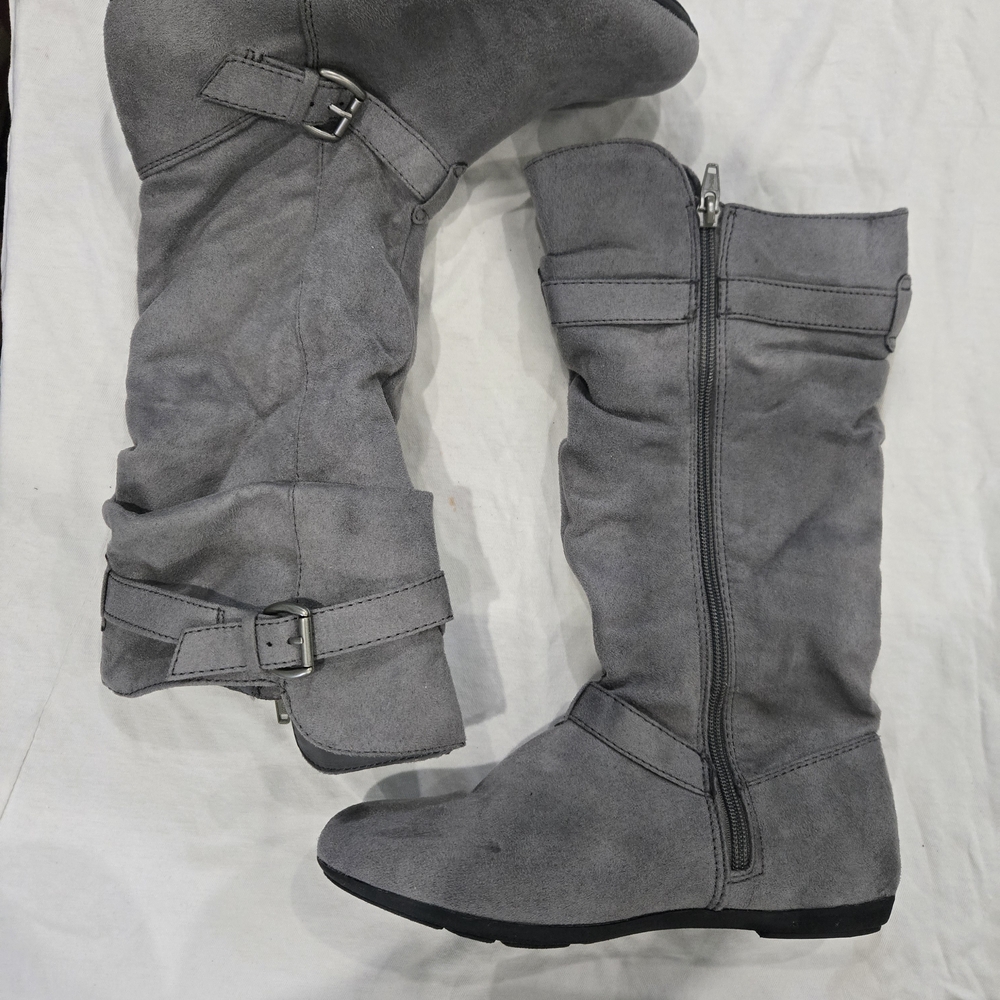 a new day Target 🎯 Over the Knee Gray Boots Size 5 USED